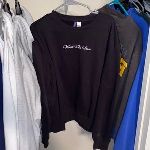 Embroidered Sweatshirt Divided nyc